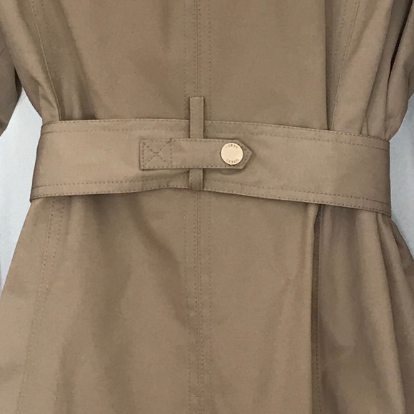 NWOT Guess Women’s Beige Contemporary Trench 3/4 Trench Jacket With Silky Lining - Picture 8 of 16